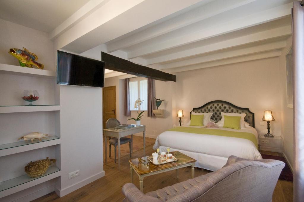 Le Mas Du Chanoine Bed & Breakfast Saint-Paul-de-Vence Room photo